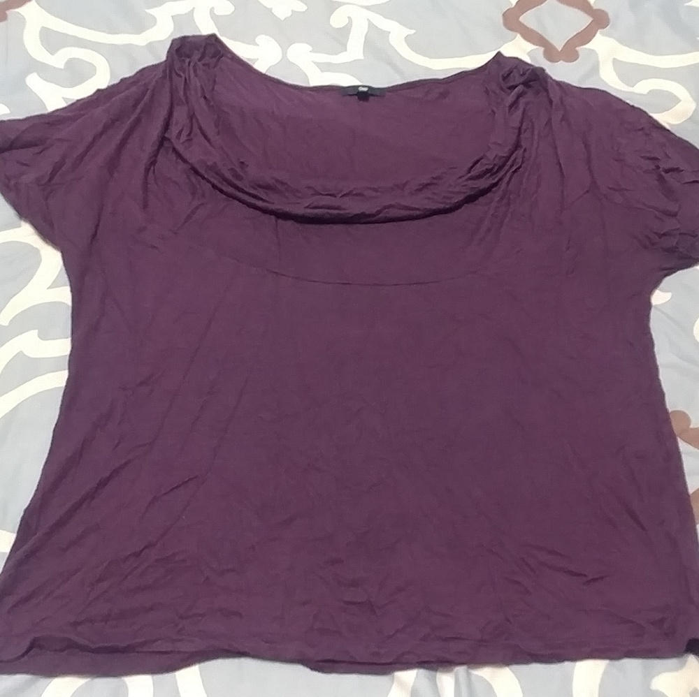Woman's Gap Top
